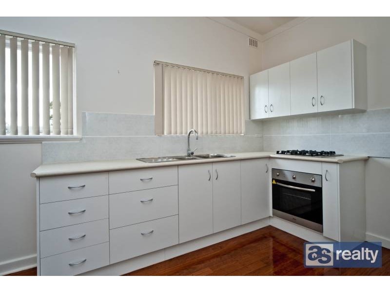 38 Irwin Road, Embleton WA 6062