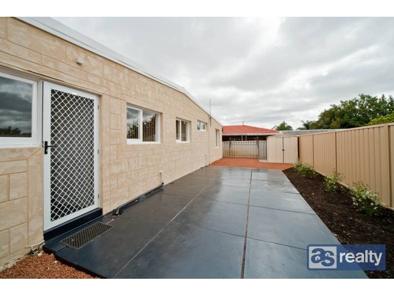 38 Irwin Road, Embleton WA 6062