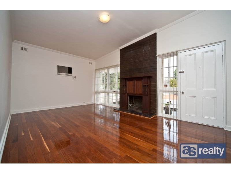 38 Irwin Road, Embleton WA 6062