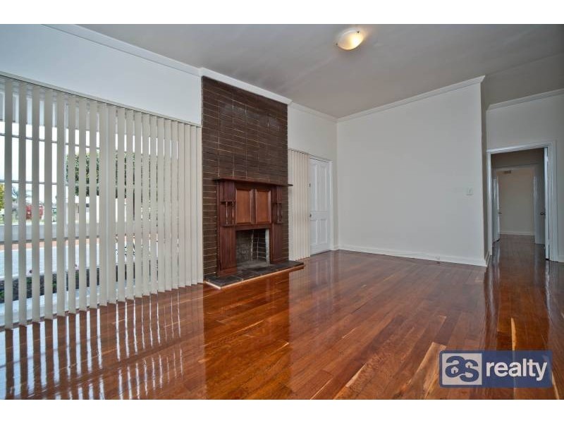 38 Irwin Road, Embleton WA 6062