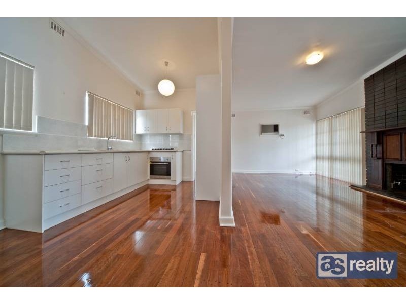 38 Irwin Road, Embleton WA 6062