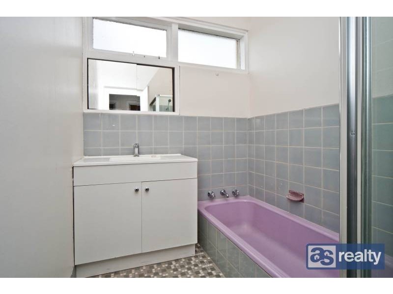 38 Irwin Road, Embleton WA 6062