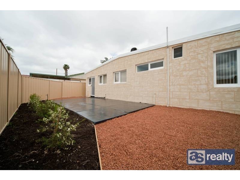 38 Irwin Road, Embleton WA 6062