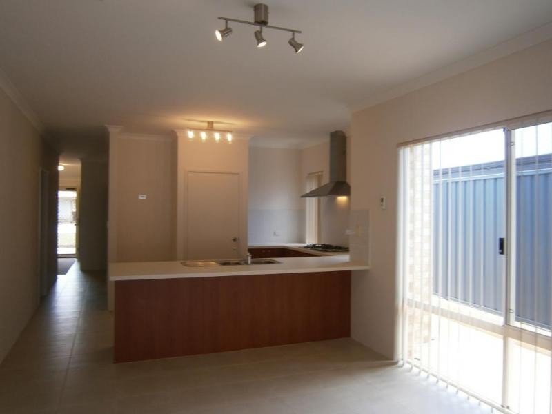 12A Wade Street, Embleton WA 6062