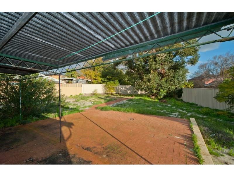 10 Parsons Street, Embleton WA 6062