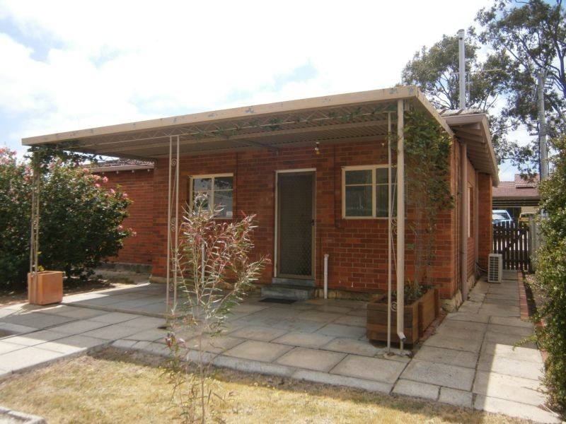 35 Lawrence Street, Bayswater WA 6053