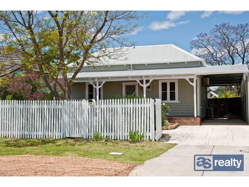 35 Kitchener Avenue, Bayswater WA 6053