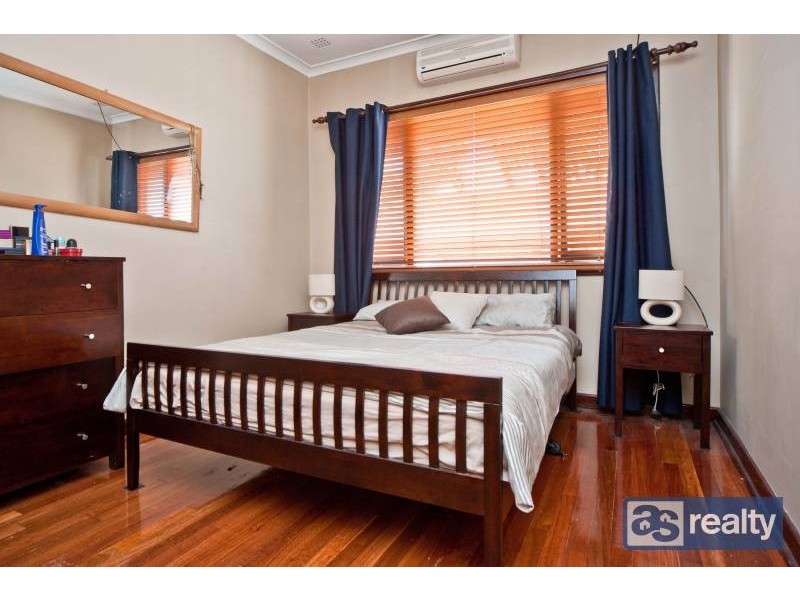 60 Broun Avenue, Embleton WA 6062