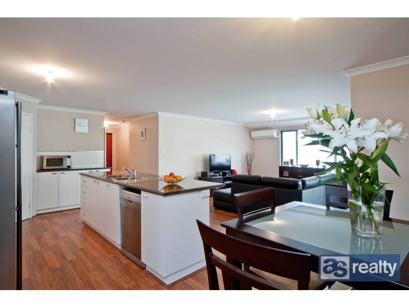 6 Irwin Road, Embleton WA 6062