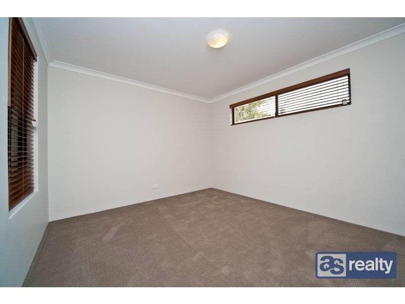 A/16 Palmer Place, Embleton WA 6062