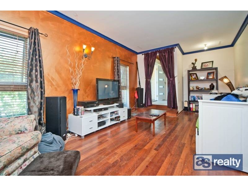 16 Headley Place, Bayswater WA 6053