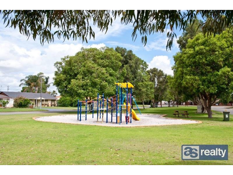 16 Headley Place, Bayswater WA 6053