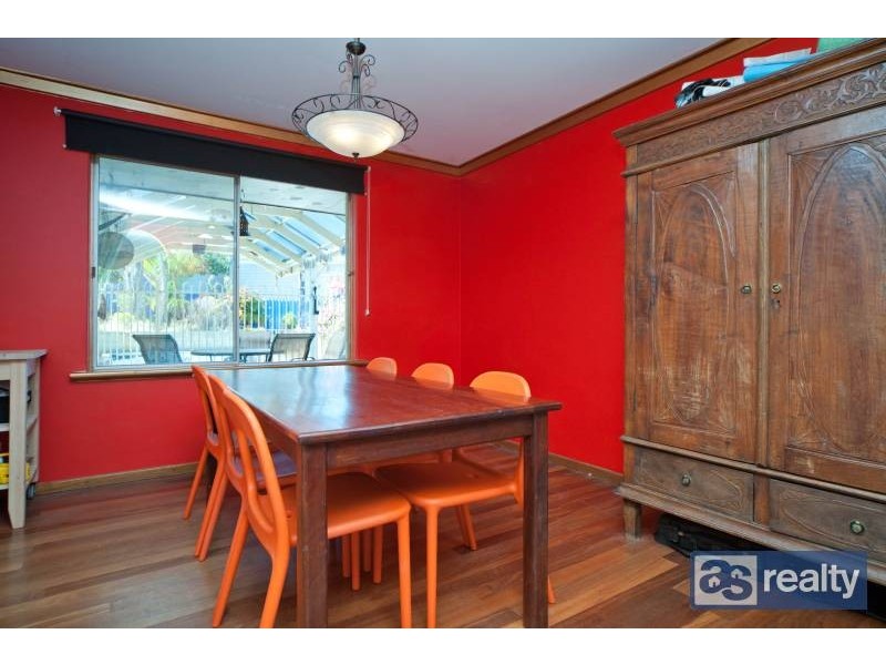 16 Headley Place, Bayswater WA 6053