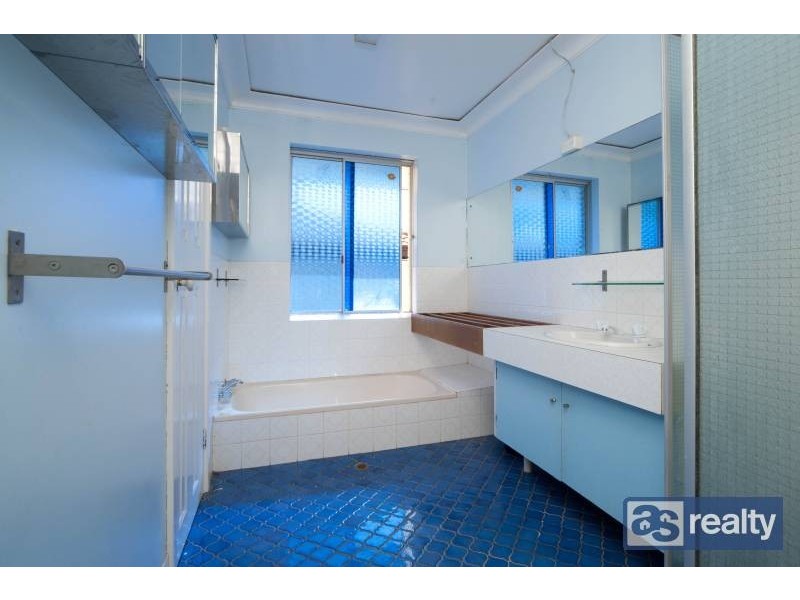 16 Headley Place, Bayswater WA 6053