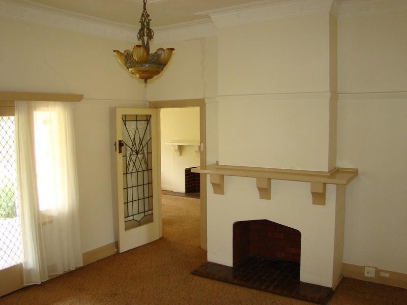 18 Third Avenue, Guildford WA 6055