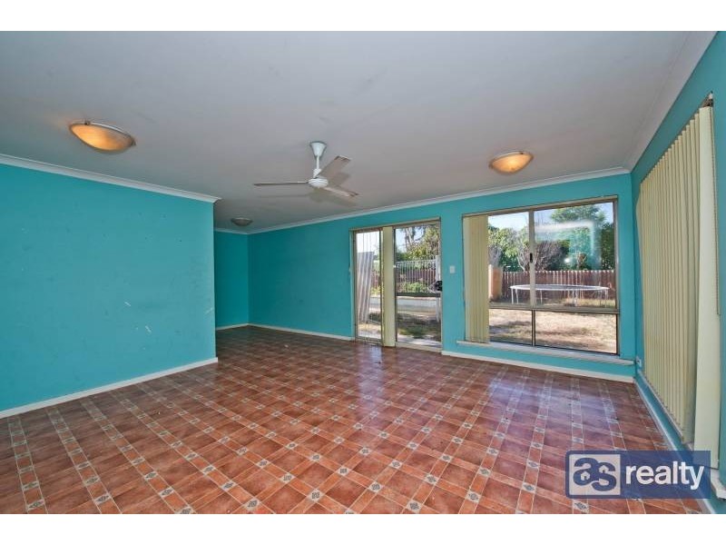 7 Ockley Square, Embleton WA 6062