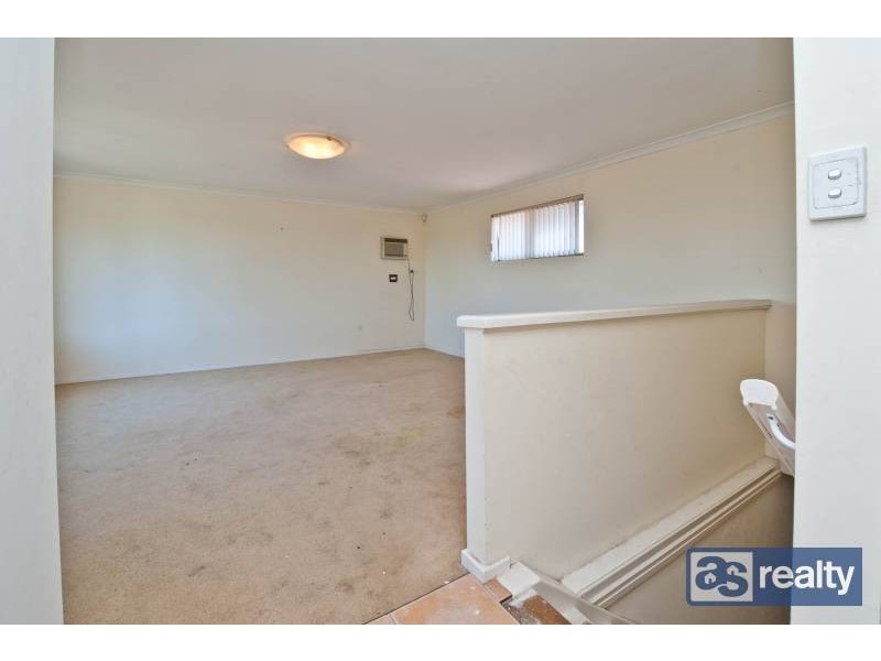 7 Ockley Square, Embleton WA 6062