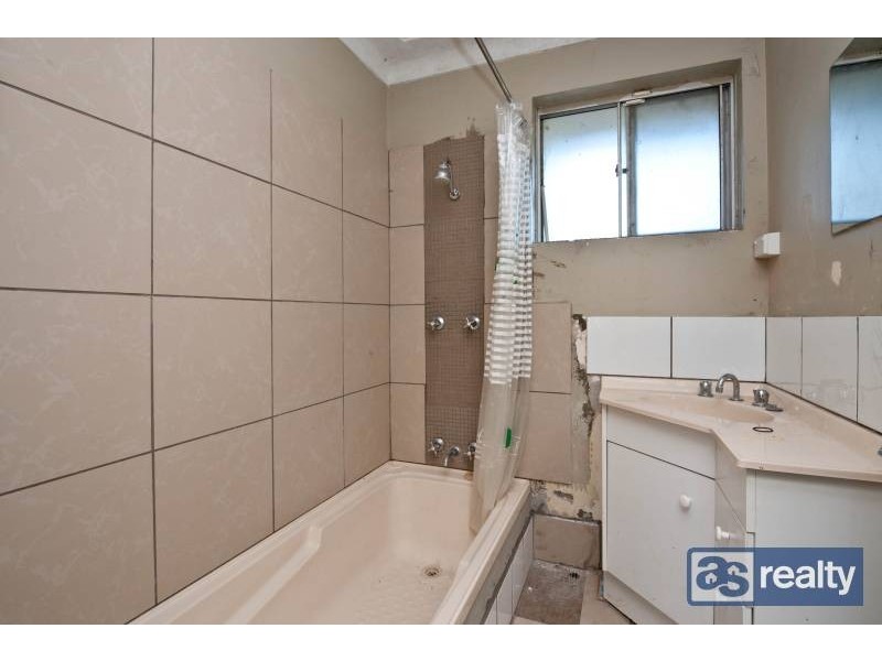7 Ockley Square, Embleton WA 6062