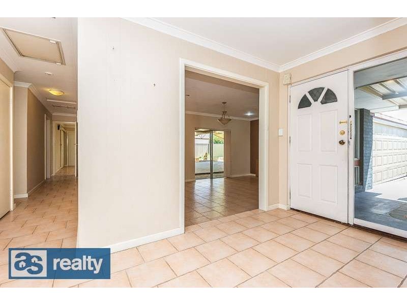 5 Ockley Square, Embleton WA 6062