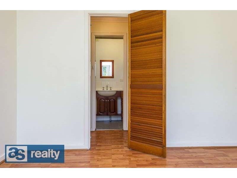 5 Ockley Square, Embleton WA 6062