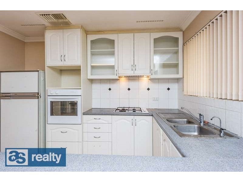 5 Ockley Square, Embleton WA 6062