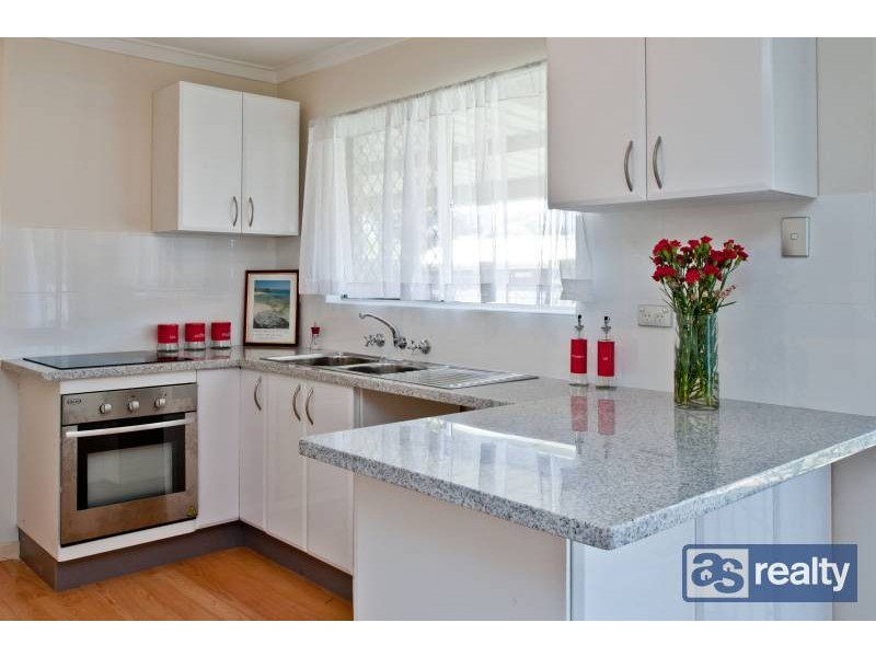 21 Ockley Square, Embleton WA 6062