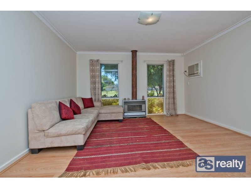 21 Ockley Square, Embleton WA 6062