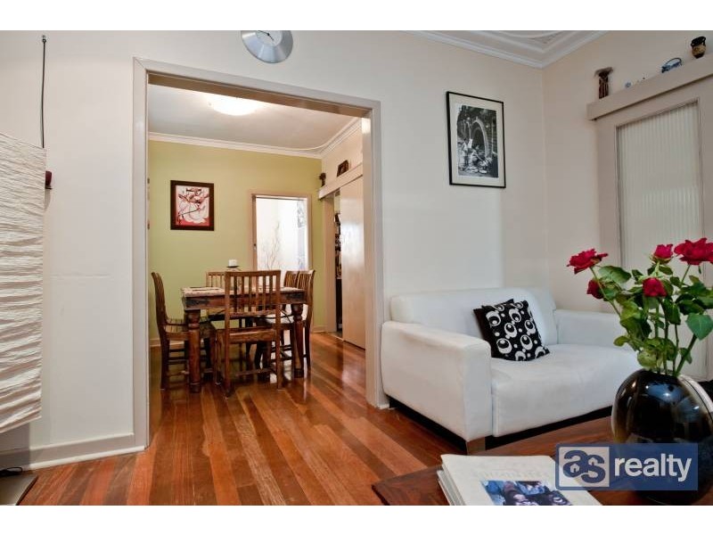 37 May St, Bayswater WA 6053