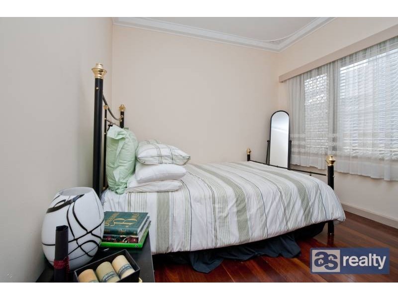 37 May St, Bayswater WA 6053