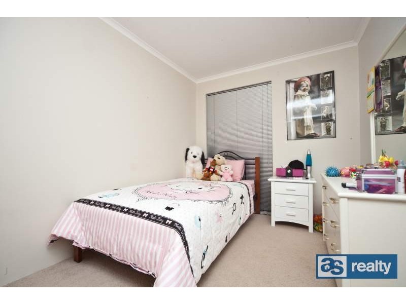 28 Warner Drive, Padbury WA 6025