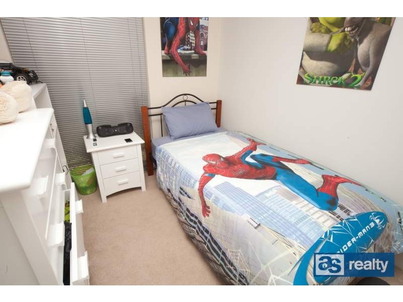 28 Warner Drive, Padbury WA 6025