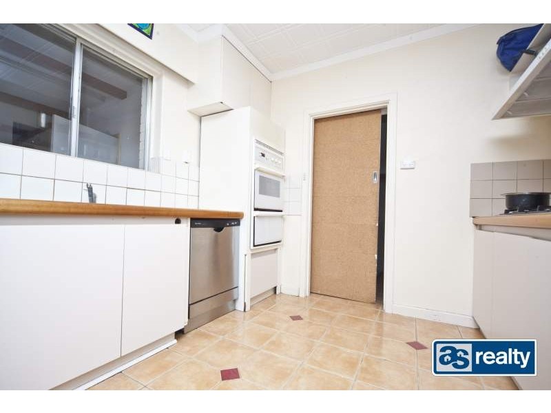 4 Palmer Place, Embleton WA 6062