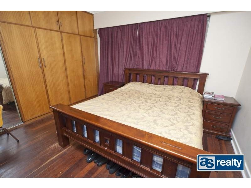 4 Palmer Place, Embleton WA 6062