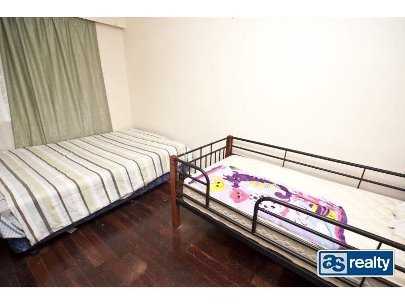 4 Palmer Place, Embleton WA 6062