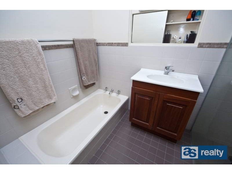 33 Sanderson Street, Embleton WA 6062