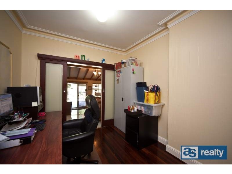 415 Coode St, Dianella WA 6059