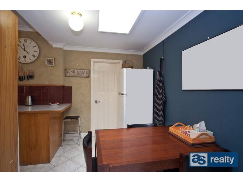 415 Coode St, Dianella WA 6059