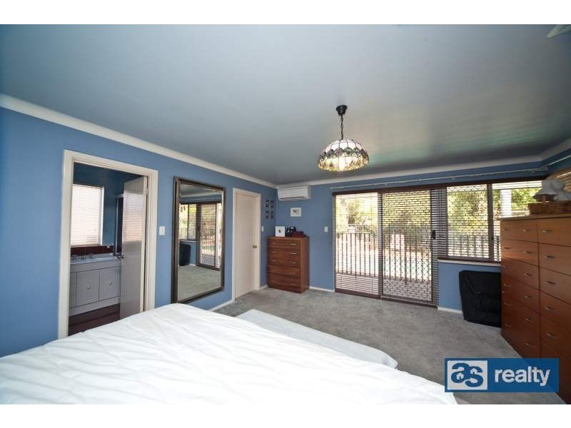 415 Coode St, Dianella WA 6059