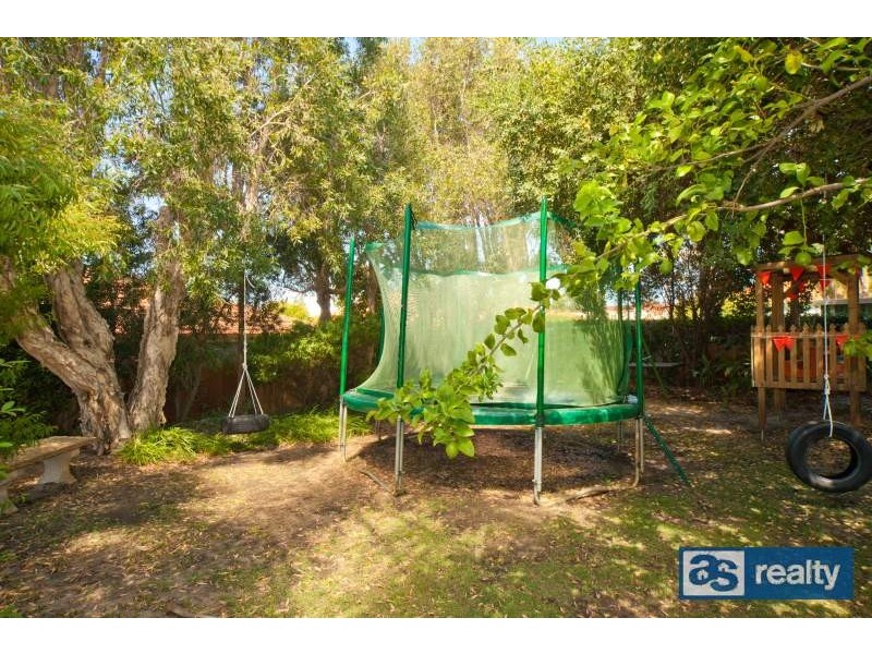 415 Coode St, Dianella WA 6059