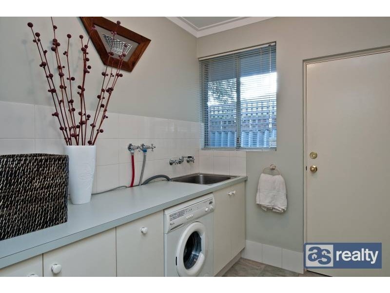 B/44 Second Avenue, Bassendean WA 6054
