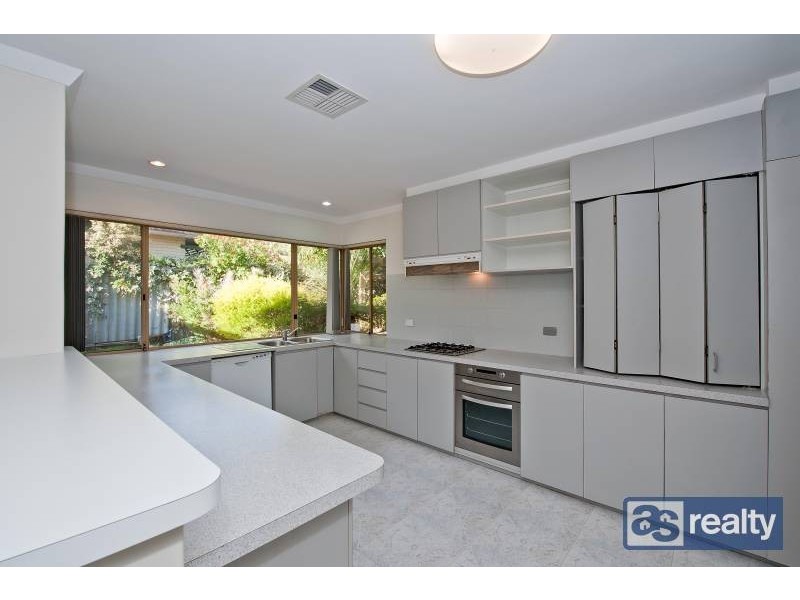 26 Juniper Way, Duncraig WA 6023