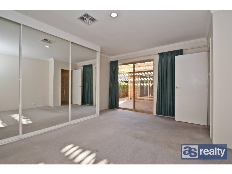 26 Juniper Way, Duncraig WA 6023