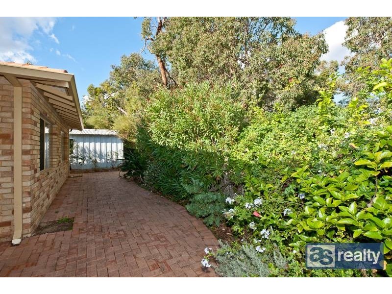 26 Juniper Way, Duncraig WA 6023