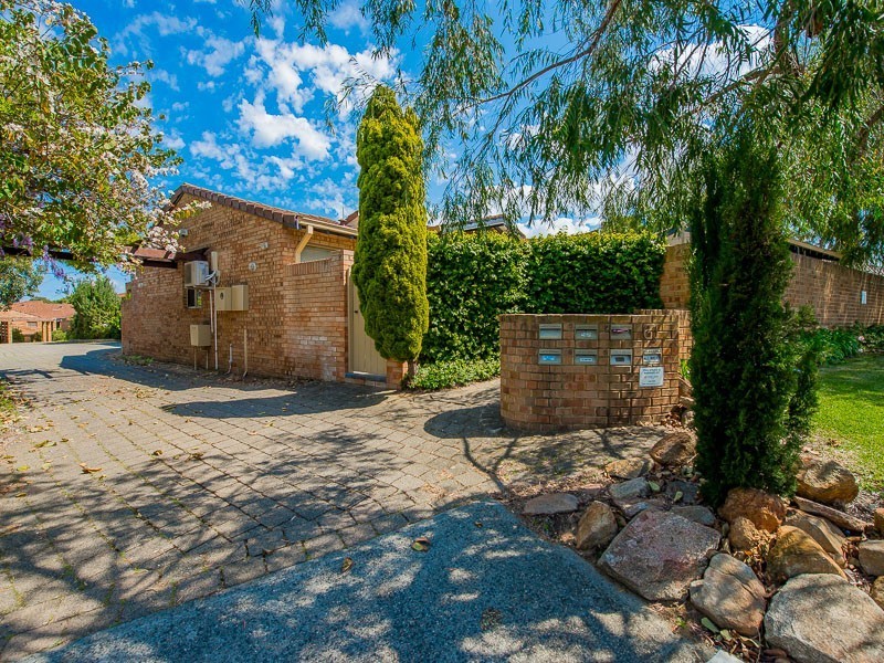 Unit 4/61 Park Street, Como WA 6152