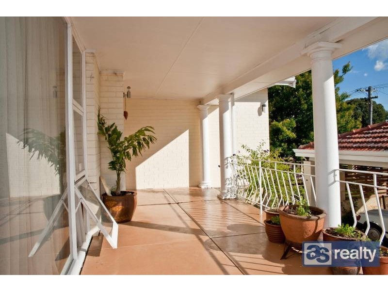 13 Flora Avenue, Bayswater WA 6053