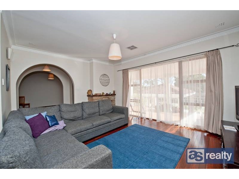 13 Flora Avenue, Bayswater WA 6053