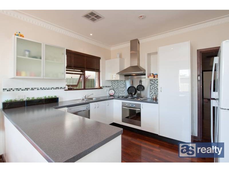 13 Flora Avenue, Bayswater WA 6053