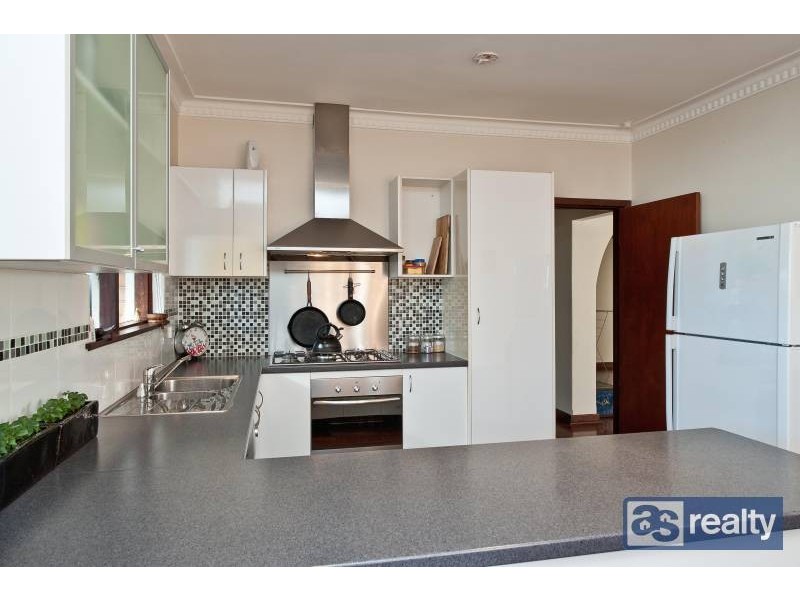 13 Flora Avenue, Bayswater WA 6053