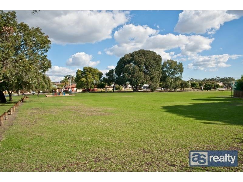 13 Flora Avenue, Bayswater WA 6053