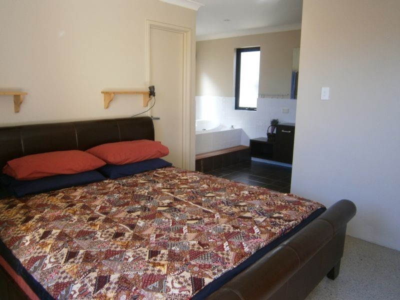 87A Collier Road, Embleton WA 6062